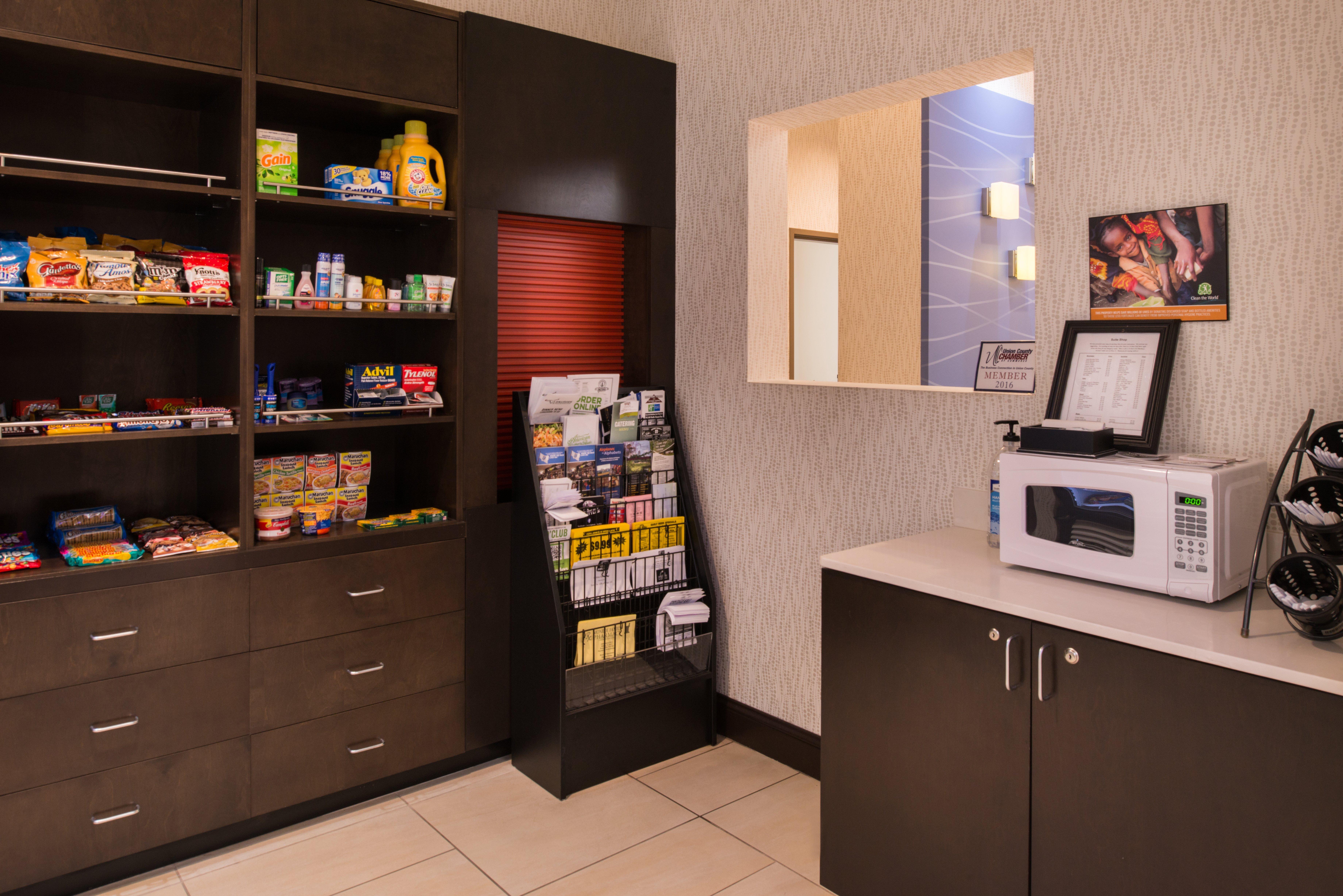 Holiday Inn Express & Suites Monroe By Ihg Exterior photo